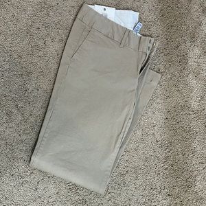 GAP NWT modern fit chino size 12